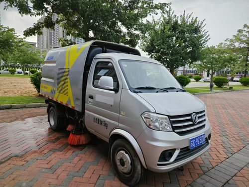 扫路车.jpg